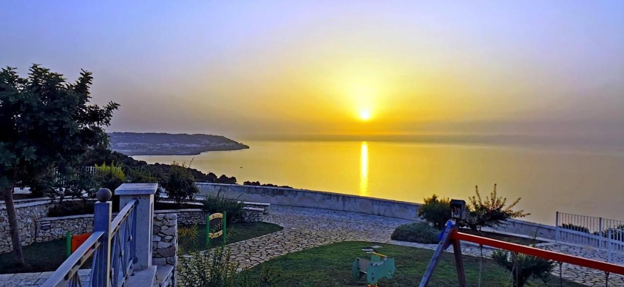 Castro  Bed & Breakfast Acquamarina المظهر الخارجي الصورة